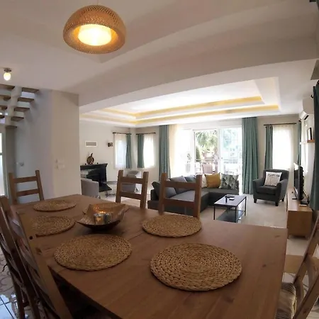 Aysimi Villa *