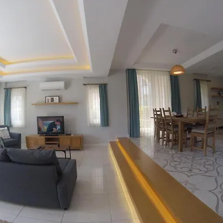 Villa Aysimi