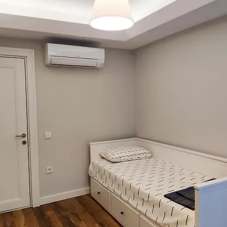 Aysimi Kemer