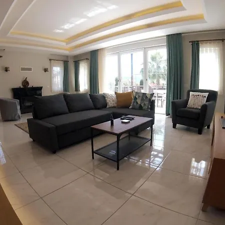 Villa Aysimi *
